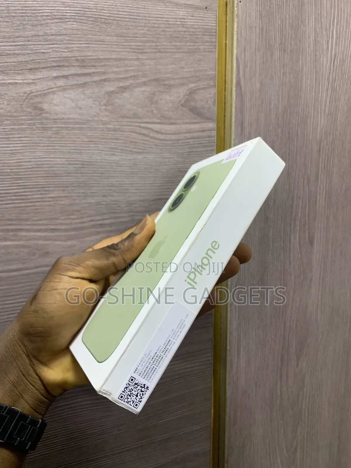 New Apple iPhone 17 256 GB Green