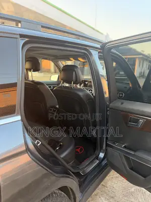 Mercedes-Benz GLK-Class Base GLK 350 4dr AWD 4MATIC (3.5L 6cyl 7A) 2015