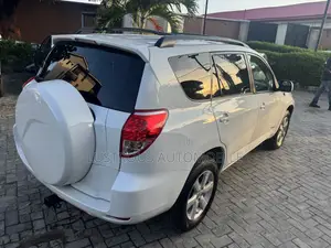 Toyota RAV4 Limited 2008 White