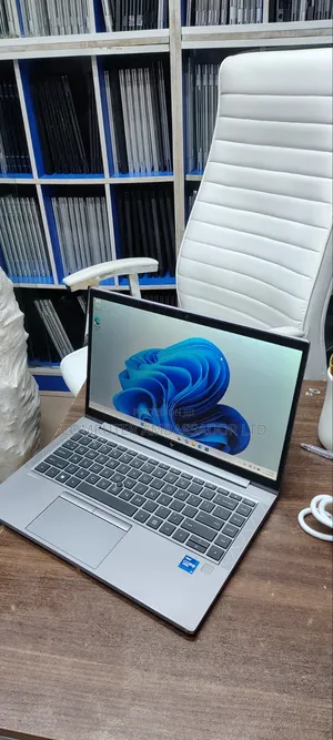 Laptop HP ZBook Firefly G8 16GB Intel Core i7 SSD 512GB