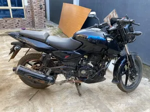 Bajaj Pulsar 220 F 2022 Black