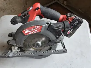 Milwaukee M18 FUEL Circular Saw + 3Ah Battery & Rapid Charger