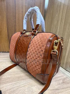 Stylish & Elegant Ladies Handbag – Quality Fashion Bag