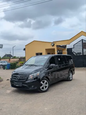 Mercedes-Benz Metris 2.0 FWD 2016 Black