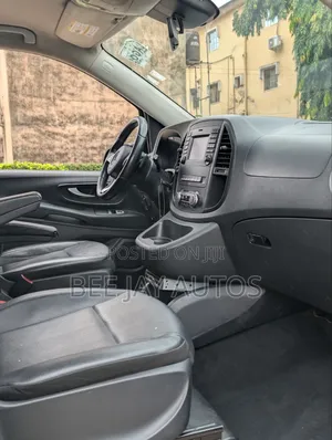 Mercedes-Benz Metris 2.0 FWD 2016 Black