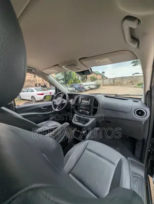 Mercedes-Benz Metris 2.0 FWD 2016 Black