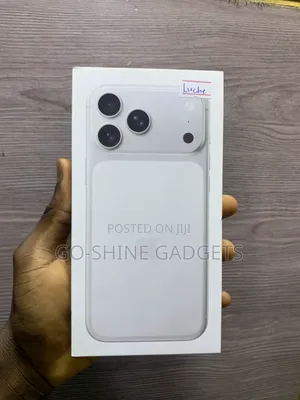 New Apple iPhone 17 Pro Max 256 GB Silver