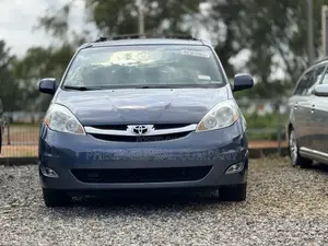 Toyota Sienna XLE AWD 2009 Blue