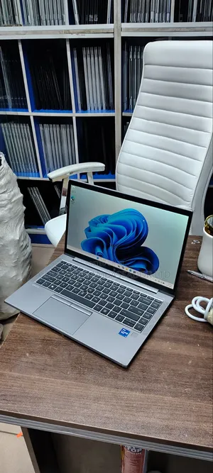 Laptop HP ZBook Firefly G8 16GB Intel Core i7 SSD 512GB