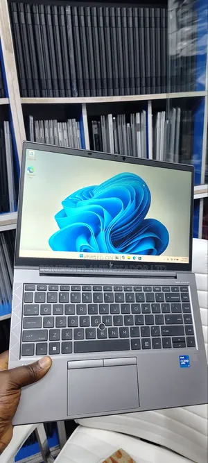 Laptop HP ZBook Firefly G8 16GB Intel Core i7 SSD 512GB