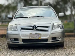 Toyota Avensis 2.0 Advanced 2009 Silver