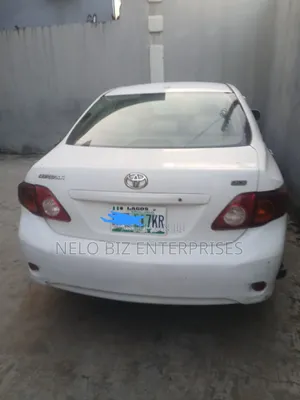 Toyota Corolla 2009 White
