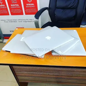 Laptop Apple MacBook Air 2015 8GB Intel Core i5 HDD+SSD 128GB