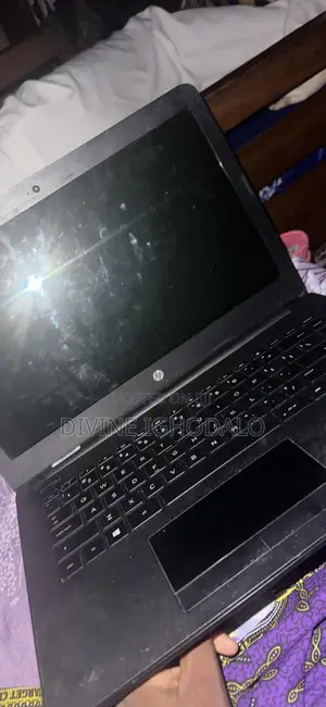 Laptop HP 14z 4GB Intel Core i3 HDD 1T