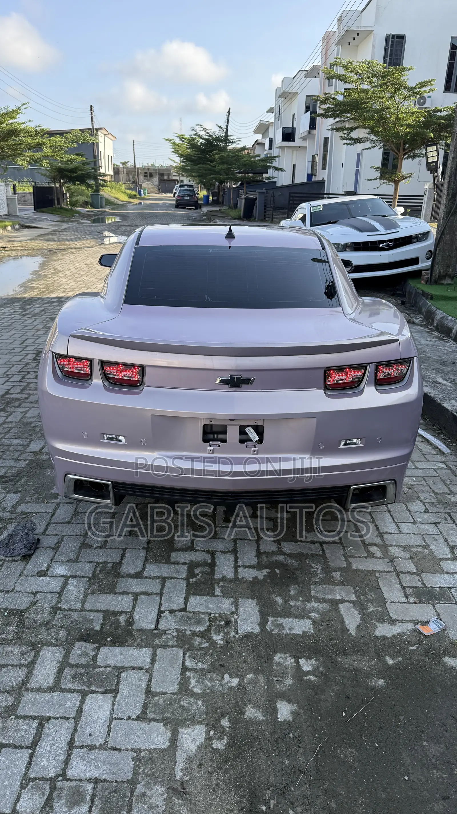 Chevrolet Camaro 2012 Pink