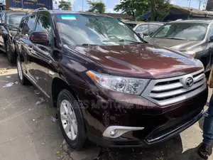 Toyota Highlander 2013 Red