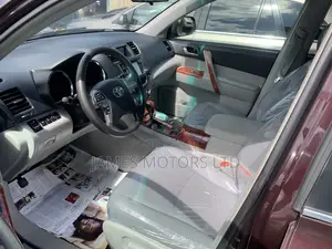 Toyota Highlander 2013 Red