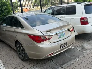 Hyundai Sonata 2013 Gold