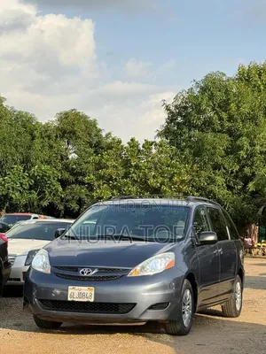 Toyota Sienna LE 2008 Blue