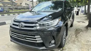 Toyota Highlander XLE 2019 Black