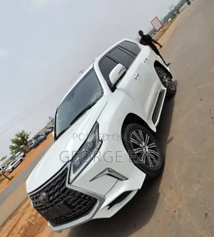 Lexus LX 570 (5 seats) AWD 2018 White