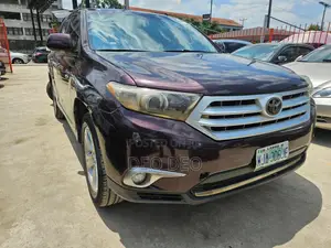 Toyota Highlander Limited 3.5l 4WD 2013 Burgundy