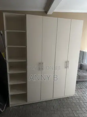 À Bedroom Wadrobe