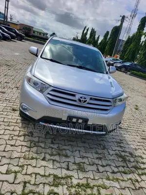 Toyota Highlander 2013 Silver