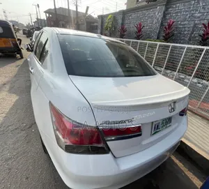 Honda Accord 2010 White