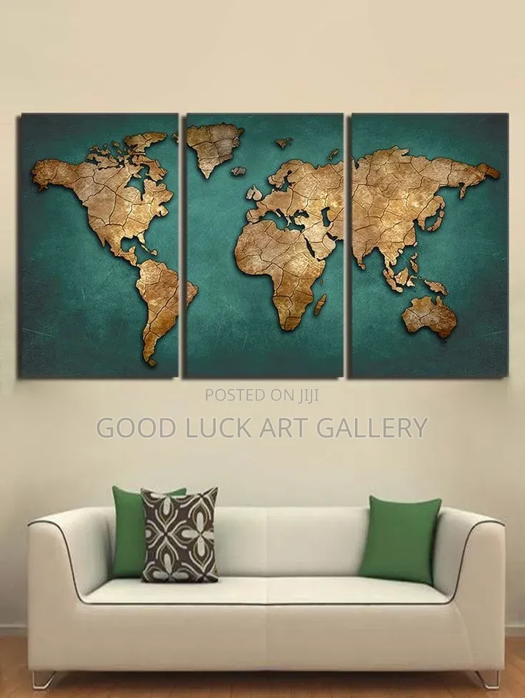 World Map 3 Pics Art