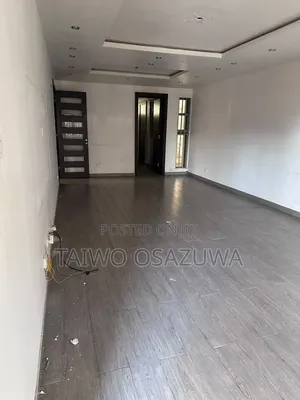 3bdrm Apartment in Platinum Way, Lekki Phase 1 for rent