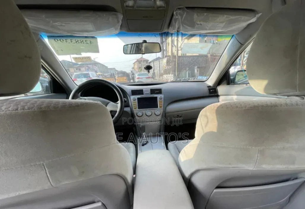 Toyota Camry 2010 Gray