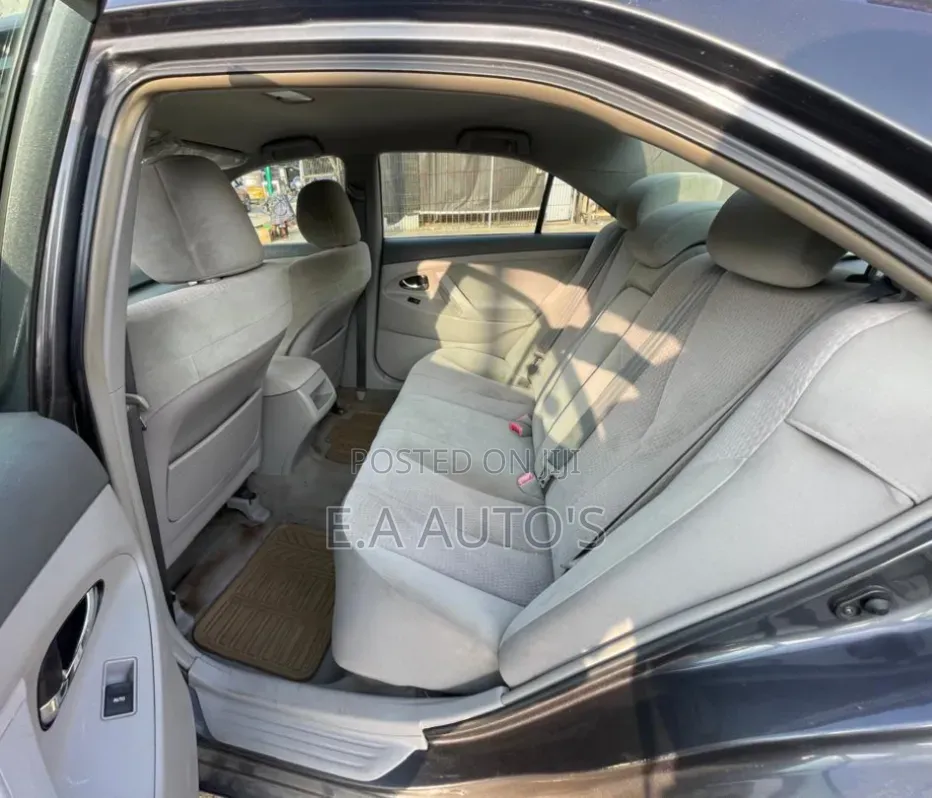 Toyota Camry 2010 Gray