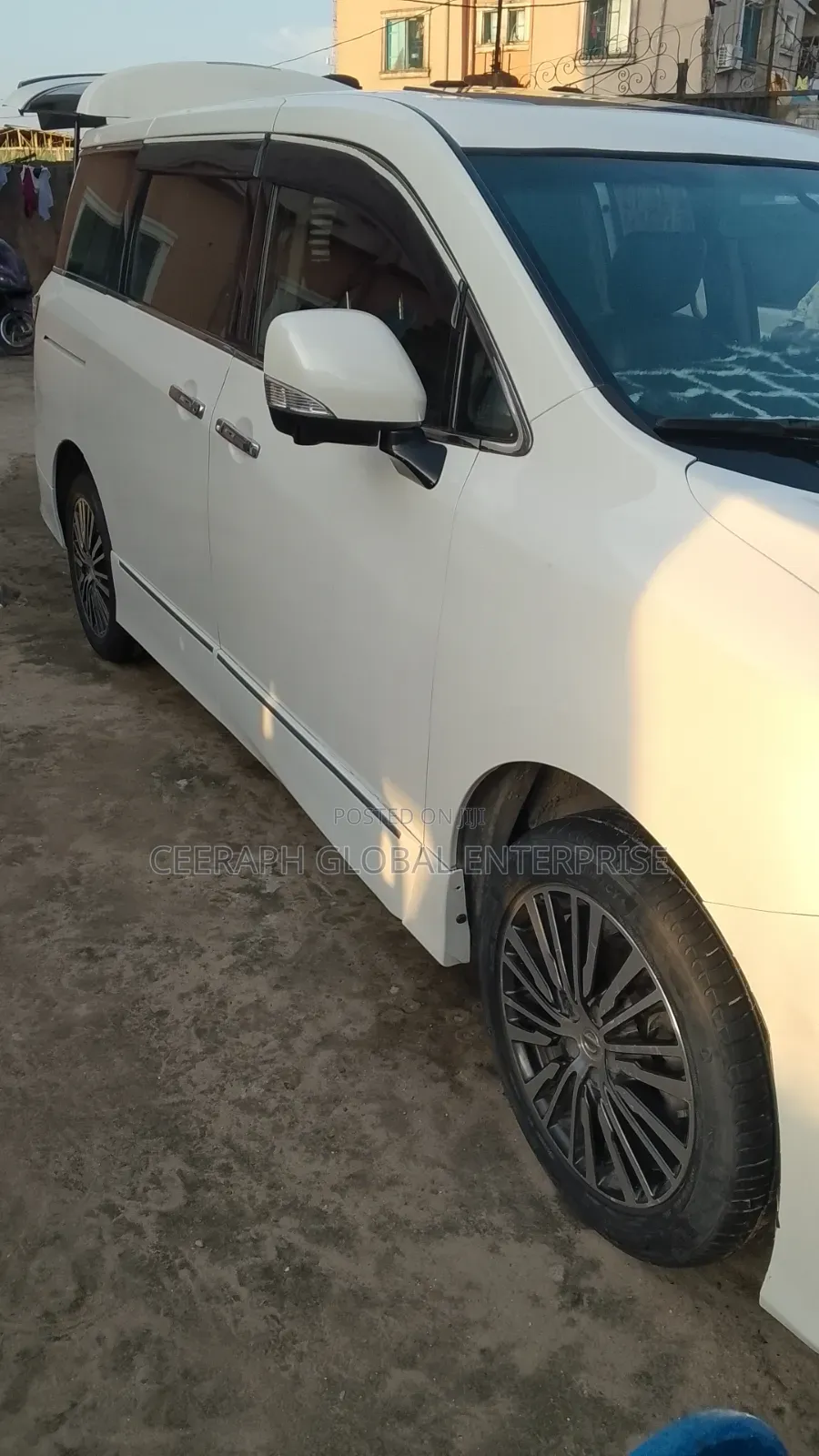 Nissan Elgrand 2017 White