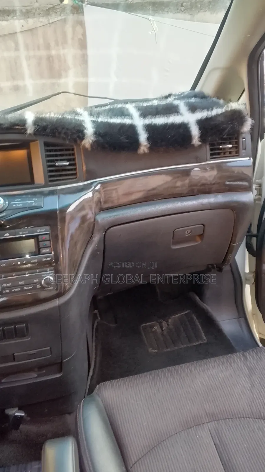 Nissan Elgrand 2017 White