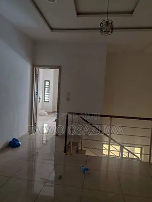 4bdrm Duplex in Harris Drive, VGC / Ajah for rent