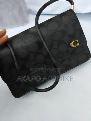 Fashionable Hand Bag