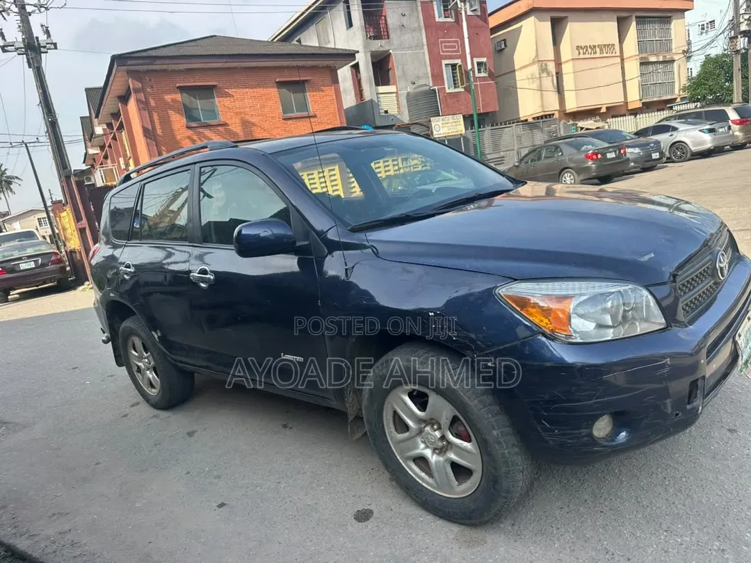 Toyota RAV4 2007 Blue