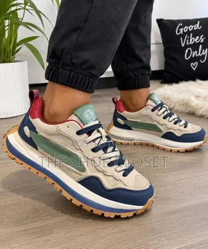 Premium New Balance 327 Casual Sneakers – Brand New