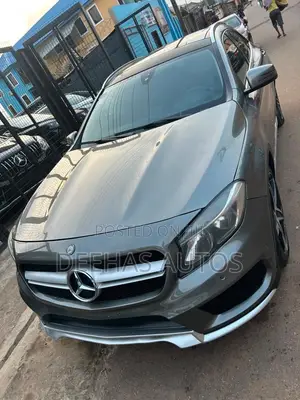 Mercedes-Benz GLA 250 2015 Gray