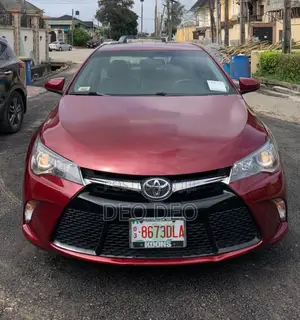 Toyota Camry SE 4dr Sedan (2.5L 4cyl 6A) 2017 Burgundy
