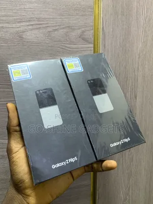 New Samsung Galaxy Z Flip5 256 GB Black