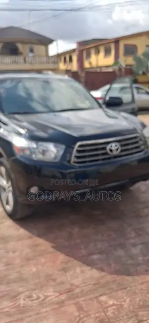 Toyota Highlander SE 2010 Black