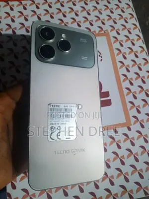Tecno Spark 40 128 GB Silver
