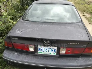 Toyota Camry 2001 Silver