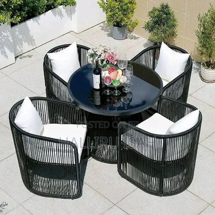 Charles One Set