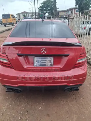 Mercedes-Benz C300 Luxury 4Matic Sedan AWD (3.5L 6cyl 7A) 2013 Red