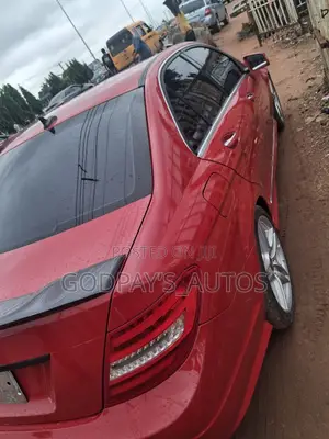 Mercedes-Benz C300 Luxury 4Matic Sedan AWD (3.5L 6cyl 7A) 2013 Red