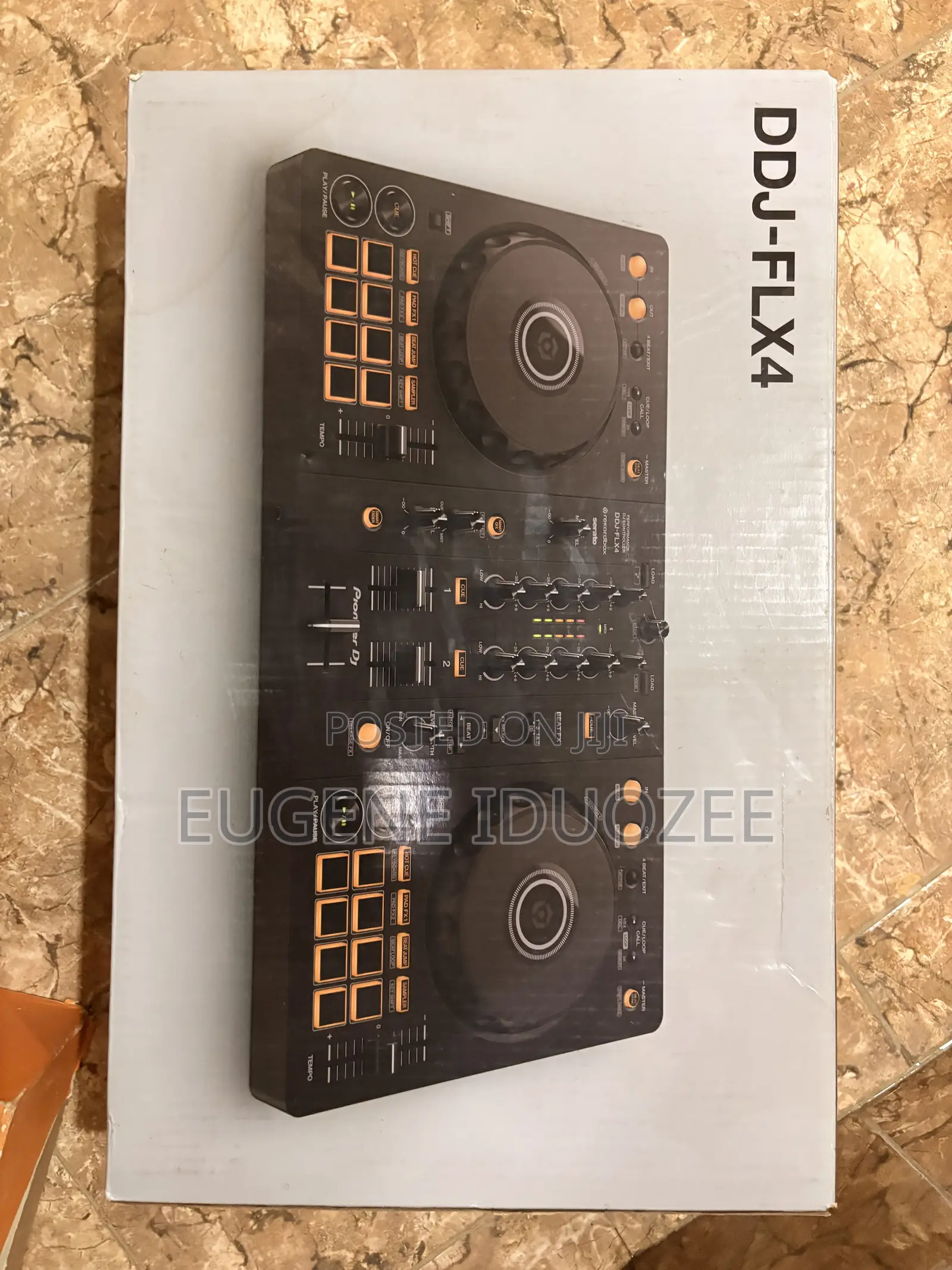 DDJ Flx4 Controller