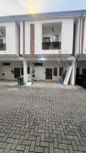3bdrm Townhouse / Terrace in Spring Garden Estate, VGC / Ajah for rent